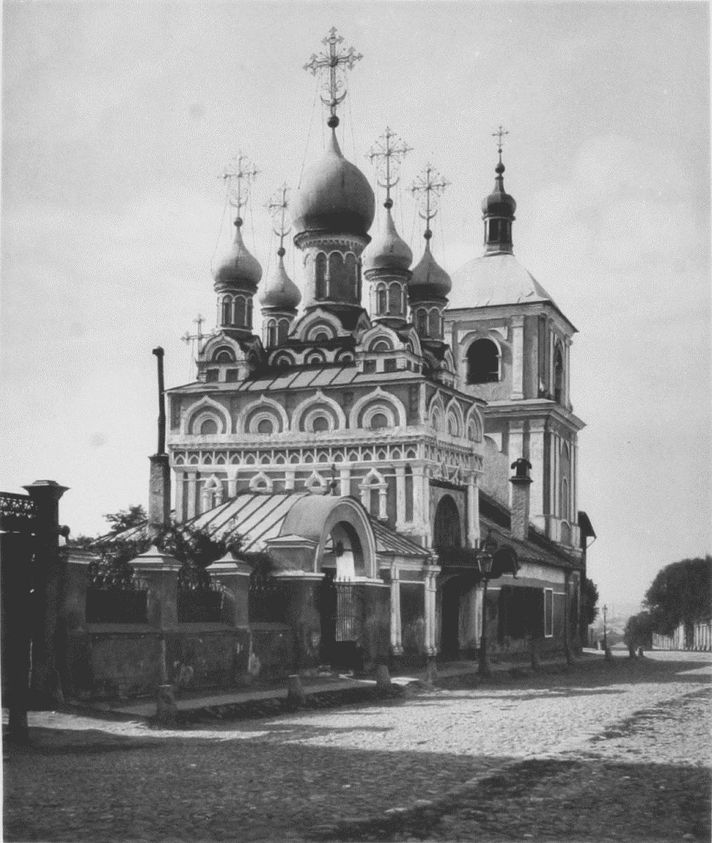 Успения Пресвятой Богородицы в Гончарах, храм (Болгарское подворье) -  Центральное викариатство города Москвы